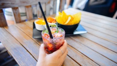 alcohol-atraccion-large-16_9