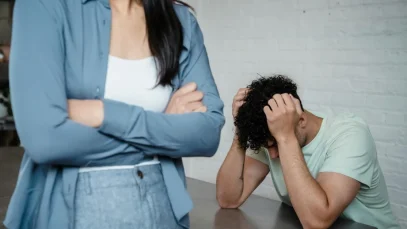 por-que-parejas-llegan-al-limite-antes-de-pedir-ayuda-wide_webp