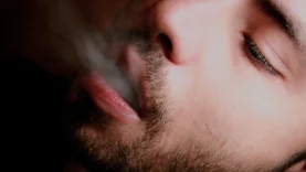 por-que-adicciones-cruzadas-se-refuerzan-mutuamente-como-superarlas-wide_webp